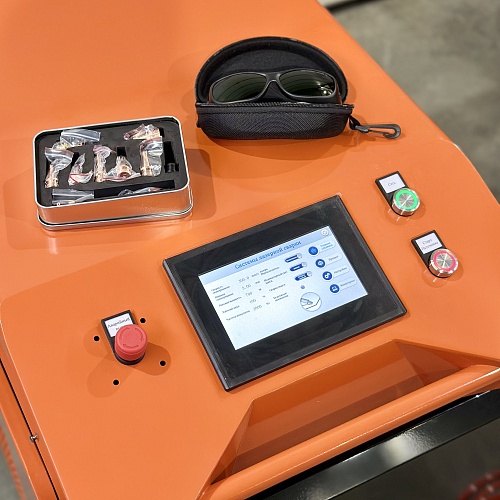 Аппарат лазерной сварки и очистки LCM Pro Raycus 3000W SUP21T 4в1 - фото 7